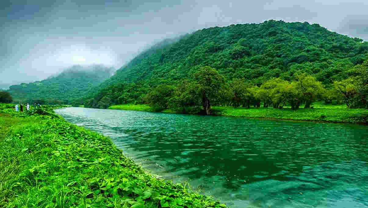 essay about tourism in salalah